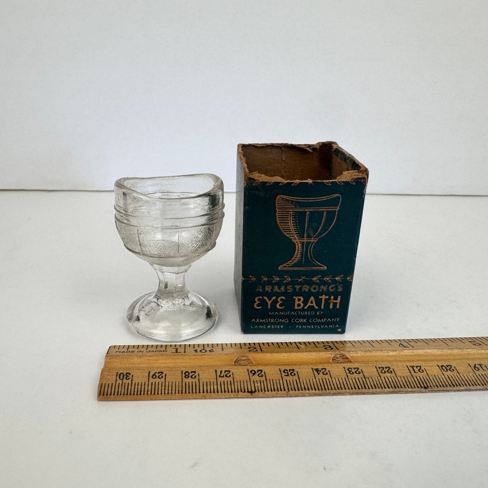 Vtg Armstrongs Clear Glass Eye Bath Wash Small Handheld Made in USA w Box READ